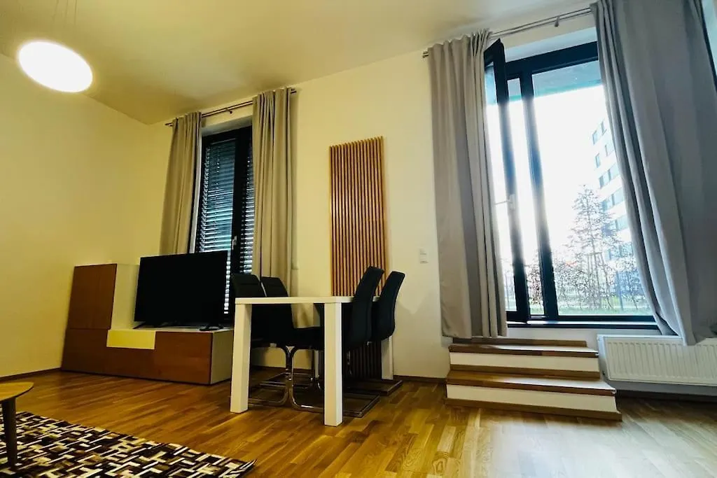 Apartment Holesovice, Garden, Garage 프라하 체코