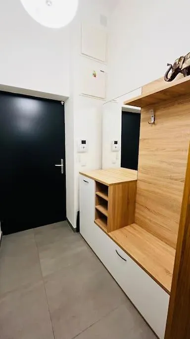 Apartment Holesovice, Garden, Garage 프라하 체코