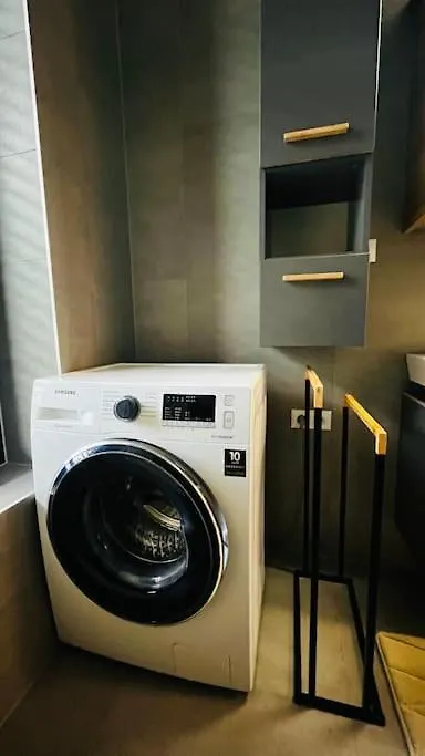 Apartment Holesovice, Garden, Garage 프라하