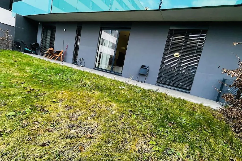 Apartment Holesovice, Garden, Garage 프라하 체코