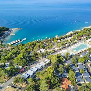 https://mobile-homes-mediteran-campsite-selce.primorje-gorskikotar.com