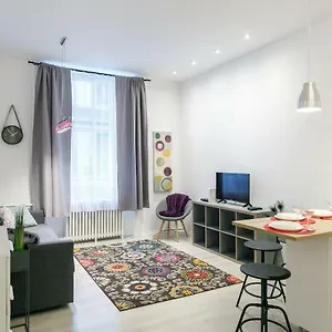 https://ella-apartment.inbudapesthotels.com